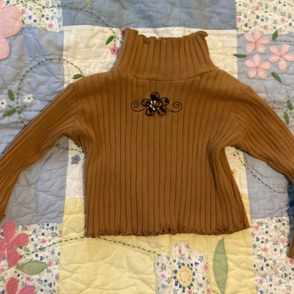 Girl Winter Brown Sweater 3T with Embellished Flower Carmel Ribbed